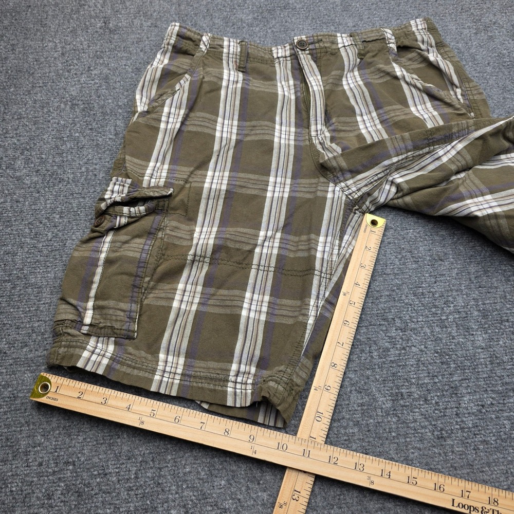No Boundaries Men Cargo Shorts Size 34 Faded Green Plaid Y2K Utility 100% Cotton - Picture 4 of 6